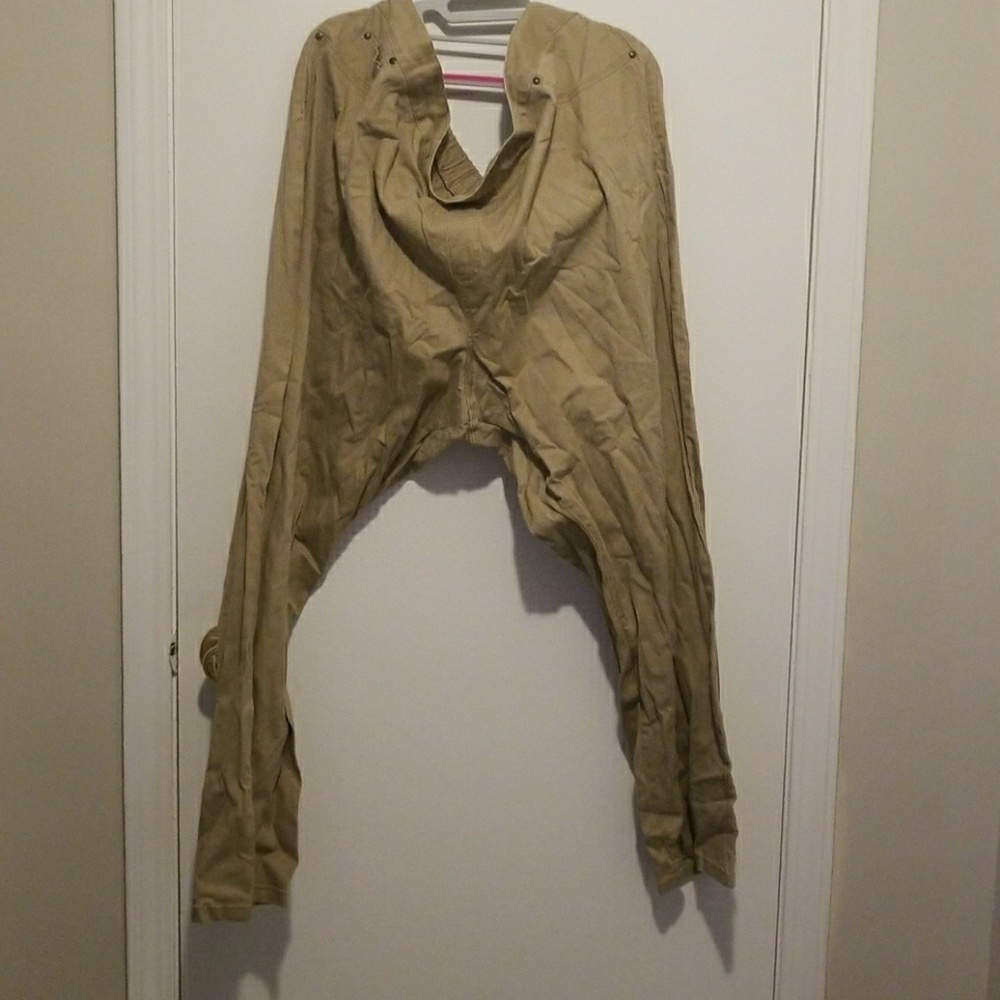 Khaki pants